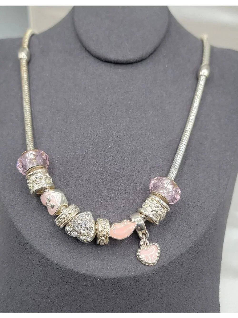 Friedmans Jewelers Breast Cancer Slide Necklace Silver Tone Charm Bead 18" Chain - Picture 9 of 15